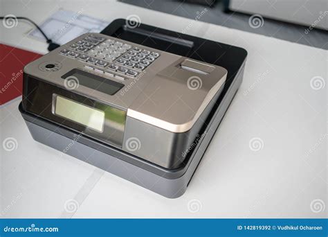 Completely access of Transportable Register Very Help Silver 11.3